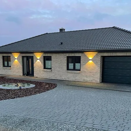 Σπίτι διακοπών Uttiet Ferienhaus